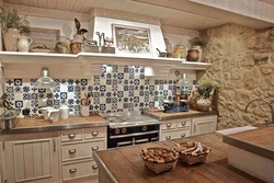 Provence mətbəx plitələrinin fotoşəkili