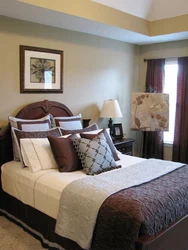Color combination in the bedroom interior brown