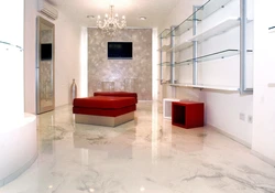 Photo of filling the floor in the apartment