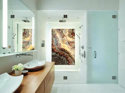 Panel on the entire wall in the bathroom photo