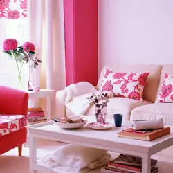 Pink wallpaper in the living room photo