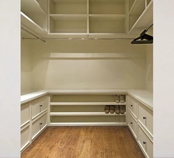 Dressing room design 2 sq m