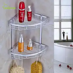 Vanna otağı fotoşəkilində rəfləri yerləşdirin
