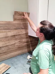 Quartz Vinyl On The Kitchen Wall Design Photo