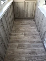 Lodjiyanı laminat foto ilə əhatə edir