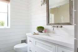 Bathroom design with wood panels