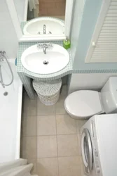 Small bathroom design Khrushchev with washing machine