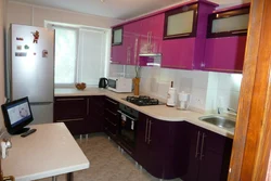 Kitchen design with a niche in a panel house