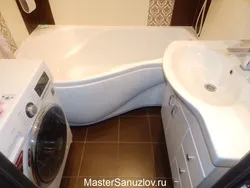 Дохилӣ бо ванна кунҷӣ ва мошини ҷомашӯӣ