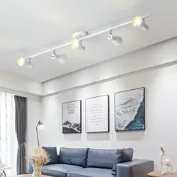 Qonaq Otağının Fotoşəkilindəki Tavanda Işıqlandırma Lampaları
