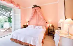 Bedroom design in peach tones