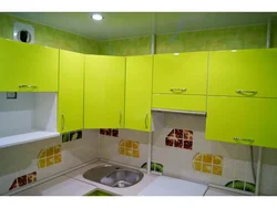 Кутняя кухня сучасны дызайн для маленькай кухні ў хрушчоўцы