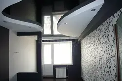 Design of suspended ceilings in the interior of an apartment