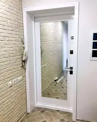 Design of the doorway of the entrance door inside the apartment photo