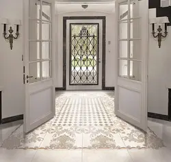 Koridor döşəməsinin dizaynı üçün çini plitələr
