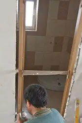 Installing a bathroom door photo