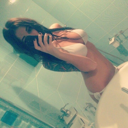 Vannadagi selfi fotosurati