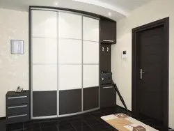 Дәл сол шкафтардың дәлізінің фотосуреттері