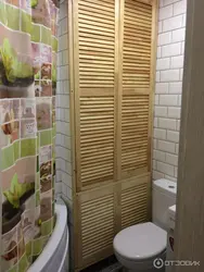 Жалюзийные двери в интерьере ванной
