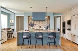 Color combination in the interior of a gray-blue kitchen