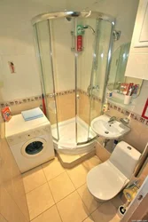 Bathroom design in Khrushchev with a shower tray
