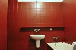 Ранг кардани сафолҳо дар ҳаммом акс