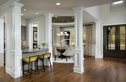 Kitchen design with column