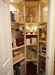 Kitchen design with corner cabinet and pantry