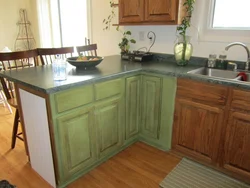 Painting a wooden kitchen photo