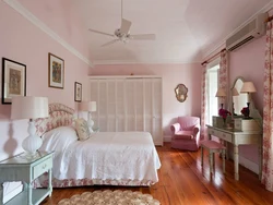 What colors goes with pink in a bedroom interior photo