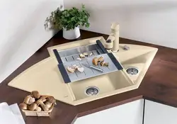 Дизайн кухни чтобы мойка была в углу фото