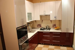 Кухня в брежневке 6 кв м с холодильником фото