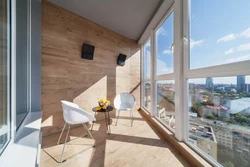 Lodjiya fotosuratidagi panoramik oynalar