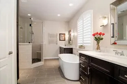 Bathtub design letter g