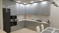 Glossy kitchen set photo
