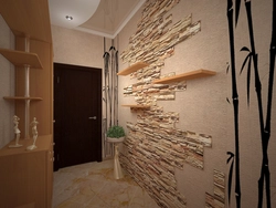 How to beautifully decorate the walls in the hallway photo