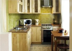 How to properly arrange kitchen units in a small kitchen photo