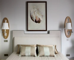 Do they hang photographs in the bedroom?