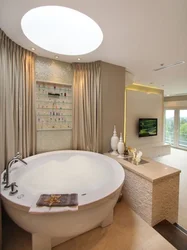 Bathroom design with jacuzzi