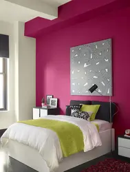 Painting the walls in the apartment bedroom photo