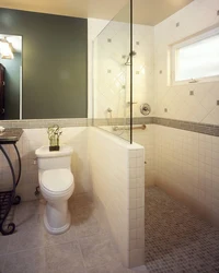 Partition Between Bathtub And Toilet Photo