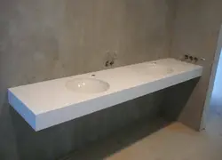 Столешница из искусственного камня в ванной комнате фото