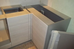 Тарҳи ошхона кунҷи бо кунҷи рост