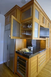 Corner Kitchen Design With Right Corner