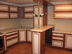 Corner Kitchen Design With Right Corner
