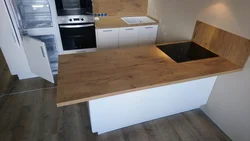 Bunratti oak in the kitchen interior photo