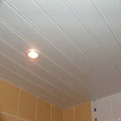 Design slatted ceilings in the bathroom
