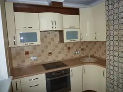 Ошхона бо вентилятсия дар тарҳи кунҷӣ