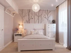Bedroom design in light colors with light furniture