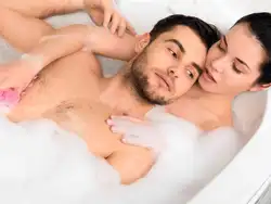 У ваннай ўдваіх фота